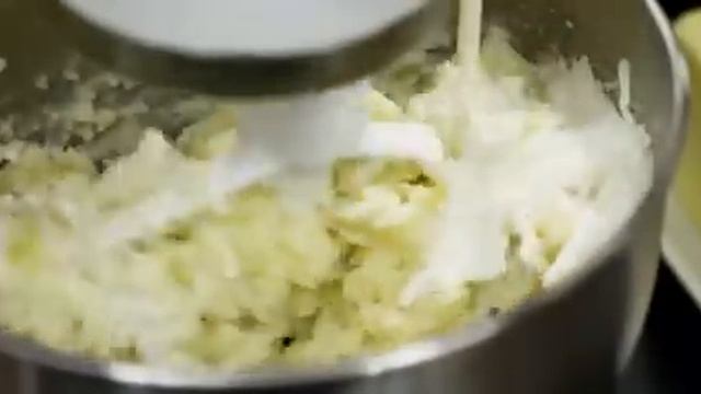 Kitchenaid Classic Mutfak Makinesi Esse'de смотреть онлайн