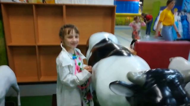 Полине 7 лет ДР в суперкид смотреть онлайн