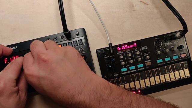 #jamuary2023 Day 1: Transpose (Smart Jam with J-6 and KORG Volca FM) смотреть онлайн