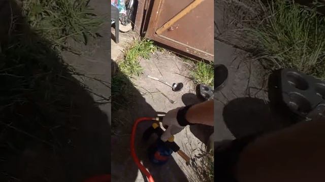 ЧЕРНОВАЯ ПЛАВКА СВИНЦА, ОЧИЩАЕМ СВИНЕЦ ОТ ПРИМИСЕЙ ЧИСТЫЙ ИСПОЛЬЗУЕМ ДЛЯ ТИГЕЛЯ смотреть онлайн