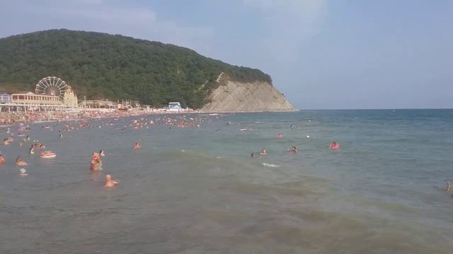 Архипо-Осиповка 30.08.2021 портится погода поднимаются большие волны, вода грязная, 16.30 время смотреть онлайн