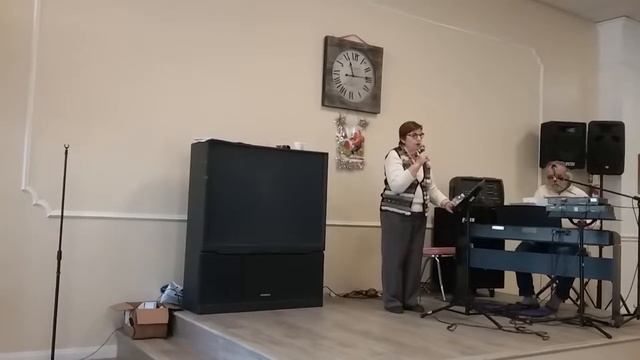 Песни посвящённые 23 февраля и стих Эльдара Рязанова смотреть онлайн