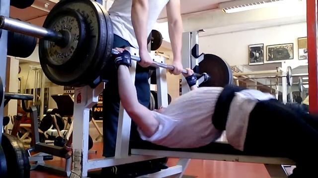 Жим лёжа 120кг смотреть онлайн