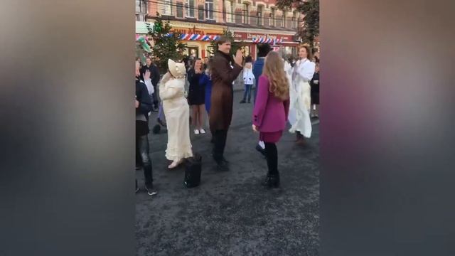 Старинный танец (День города Воронежа 21.09.2019) | An old dance смотреть онлайн