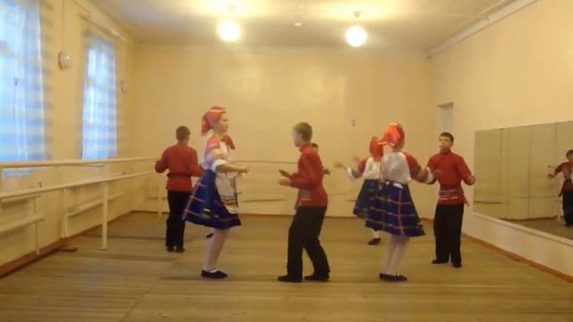 Хореографический коллектив "Улыбка"-Воронежская плясовая смотреть онлайн