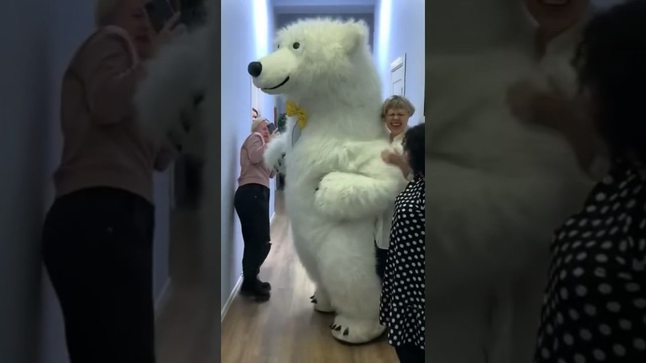 Белый медведь подарил МАКАРЕНА женщинам на 8 марта✅ смотреть онлайн