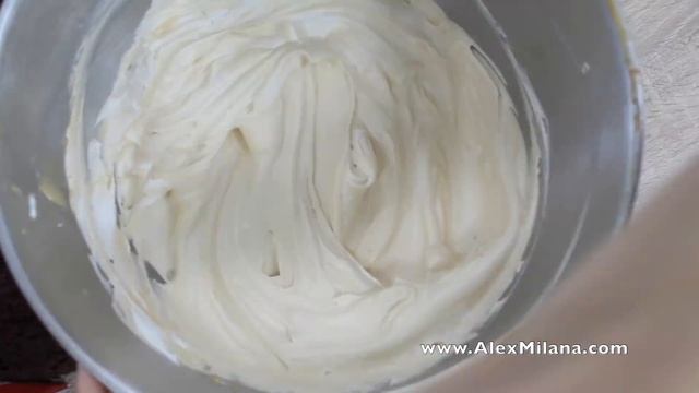 БИСКВИТНЫЙ ТОРТ С ЧЕРНОСЛИВОМ И ОРЕХАМИ! ОН НЕРЕАЛЬНО ВКУСНЫЙ !!! смотреть онлайн