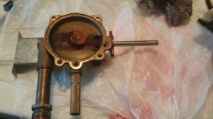 заклинило регулятор протока на газовой колонке