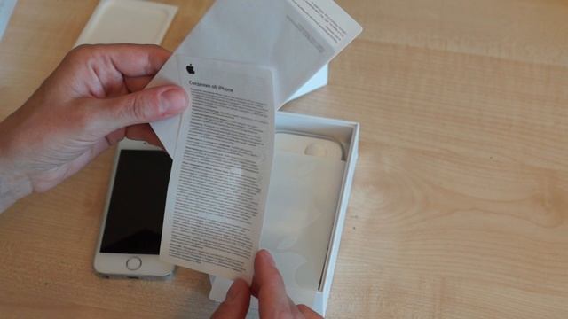 Смартфон Apple iPhone 5S 16GB Silver (ME433RU/A) смотреть онлайн