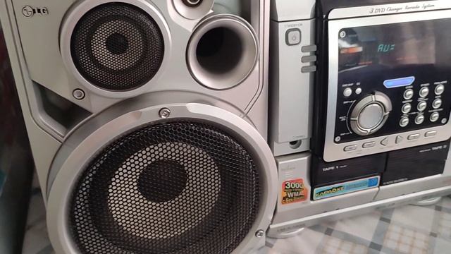 Музыкальный Центр LG LM-K3935X смотреть онлайн