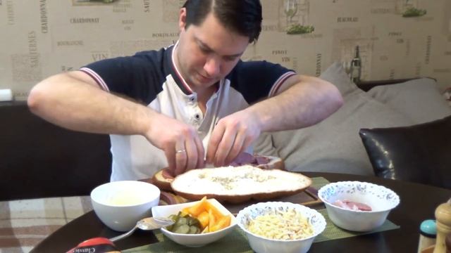 Холостяцкая ЕДА. МегаБАТОНбургер