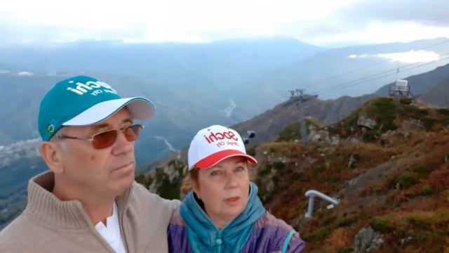 Роза Пик, самая верхняя точка, высота 2,3 км от уровня моря. смотреть онлайн