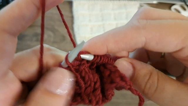 Выпуклые квадраты. Узоры спицами. Мастер-класс смотреть онлайн