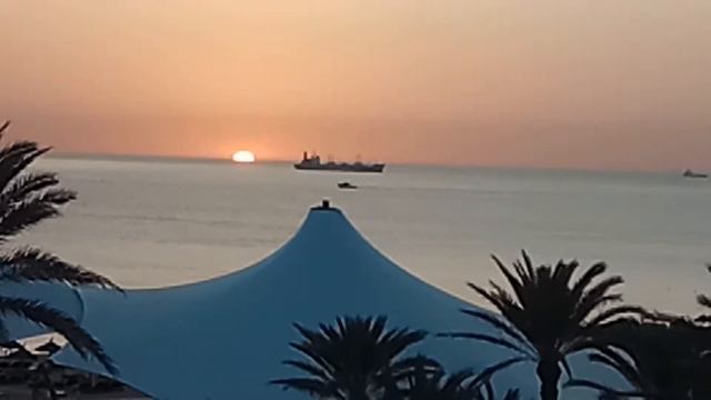 MOVENPICK RESORT & MARINE SPA5* Рассвет с балкона Сусс Тунис смотреть онлайн