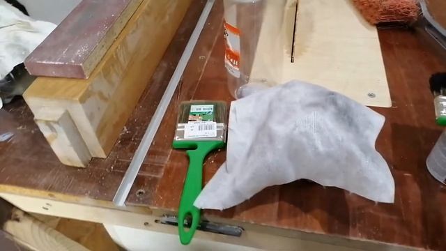 Как покрасить лестницу из сосны маслом? Мой способ покраски. Часть 1. смотреть онлайн