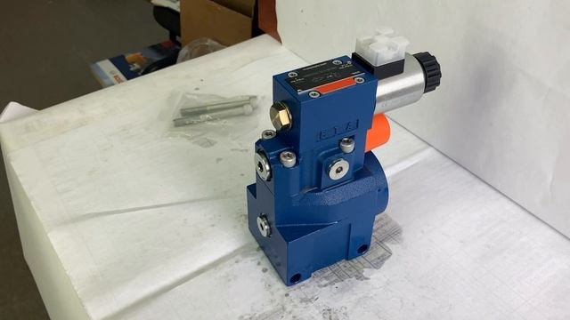 DBW20BG2-5X/315CG24N9K4 Предохранительный клапан Ду25 с давлением настройки до 315 бар с разгрузкой смотреть онлайн