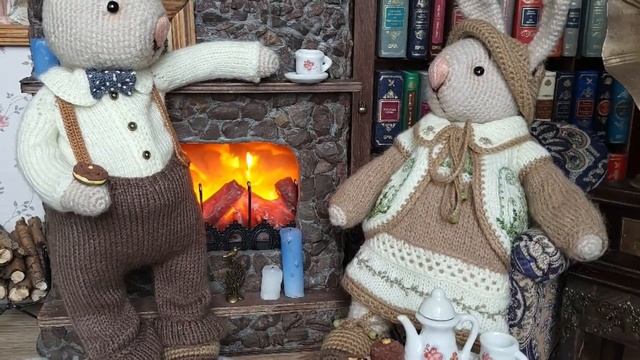 Вязаный крючком заяц с одеждой смотреть онлайн