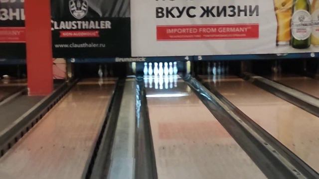 Играем в боулинг,как вам такой контент?)) смотреть онлайн