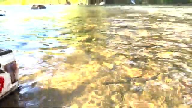 KING OF CRAWLER FORD F150 RAPTOR CROSS THE RIVER PAILIN