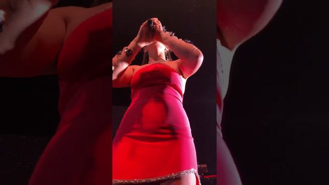 Camélia Jordana - Facile à la Salle Pleyel, Paris / 25.11.2021 смотреть онлайн