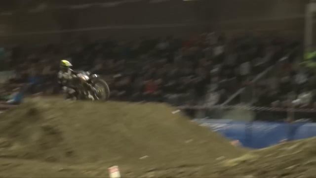 Nick won with Antti's bike! смотреть онлайн