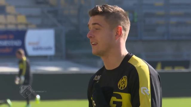 FC Utrecht TV: Op bezoek bij Kristoffer Peterson смотреть онлайн