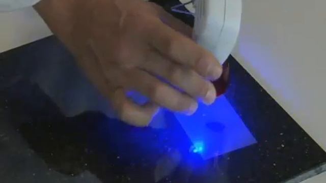 Набор средств для ремонта камня на основе технологии ультрафиолетового отверждения клея AKEMI смотреть онлайн