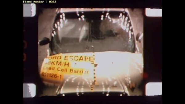 2001 Ford Escape | Unbelted Frontal Crash Test | CrashNet1