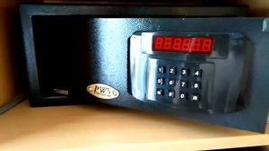 как пользоваться сейфом в отеле