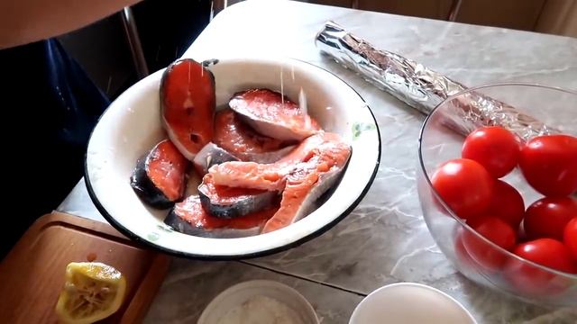 Праздничный стол. Отмечаем 8 марта и готовим смотреть онлайн