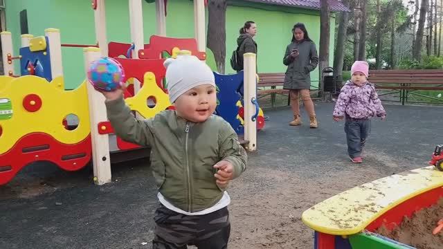 Воскресная прогулка смотреть онлайн