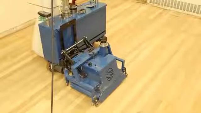 Робот для шлифовки паркета 'Robosander' смотреть онлайн