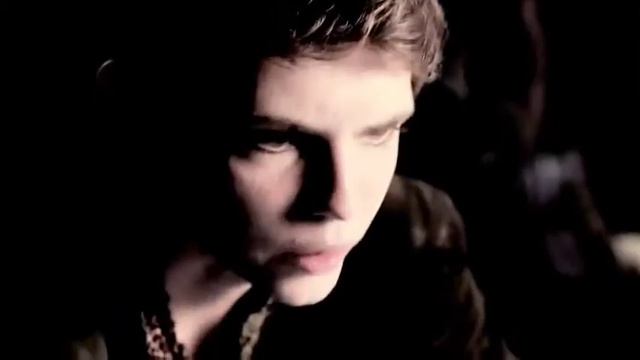 Питер и Венди - Bring me to life (на русском) смотреть онлайн