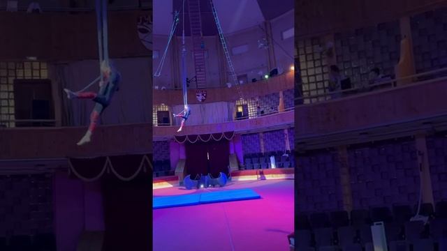 Попова Виктория, воздушная гимнастика на ремнях "Корпорация Бэтмен" смотреть онлайн