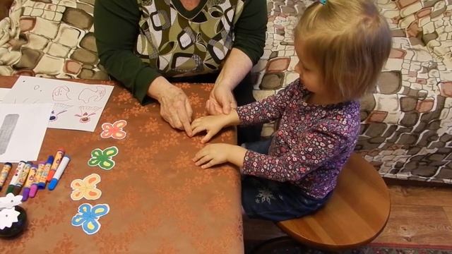 Первые упражнения для пальчиков с Марианной (2 года 8 месяцев) смотреть онлайн