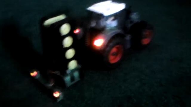 Siku Control mowers/maaiers (in aanbouw) смотреть онлайн