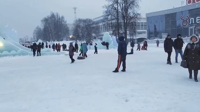 город Ижевск Центральная площадь Новый год 2019 - 2020 смотреть онлайн