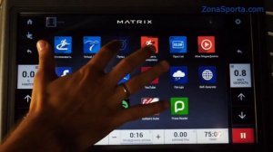 Обзор полупрофессиональной беговой дорожки MATRIX T70XIR