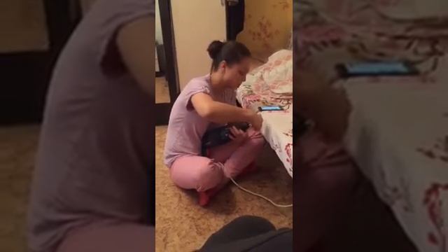 Как я училась пользоваться перфоратором (из архива) смотреть онлайн