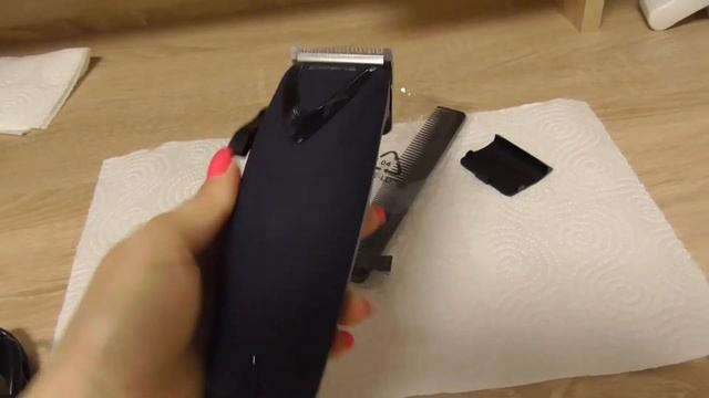 Как правильно смазать машинку для стрижки волос. Обзор машинки для волос Polaris PHC 0714. смотреть онлайн