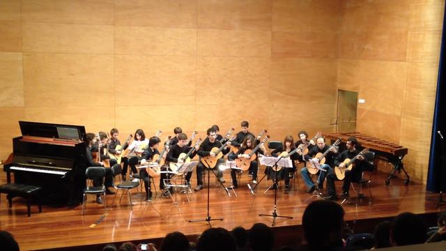 Vivaldi - Orquestra de guitarras do Conservatório de Música Viseu смотреть онлайн