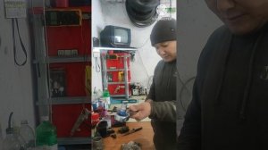 Замена прокладки левой ГБЦ на автомобиле Субару с двигателем ej22.