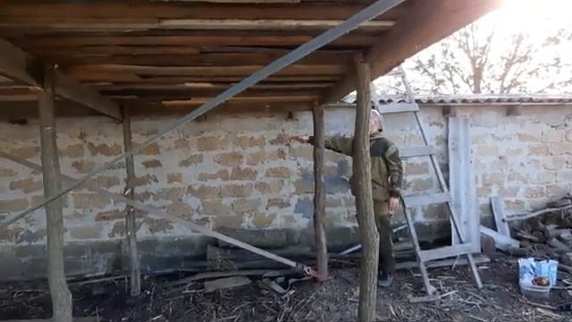 БЮДЖЕТНЫЙ САРАЙ ДЛЯ КОРОВЫ ИЗ ПОДРУЧНЫХ МАТЕРИАЛОВ смотреть онлайн