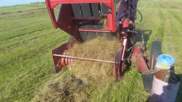 Пресс-подборщик ПРП-1.6. Прессование без одного ремня. смотреть онлайн