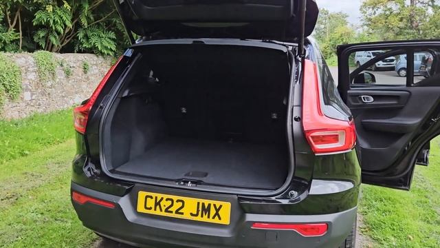 XC40 T3 R-Design смотреть онлайн