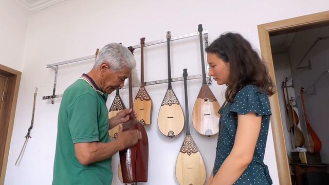 The Art of Crafting Kazakh Dombra смотреть онлайн