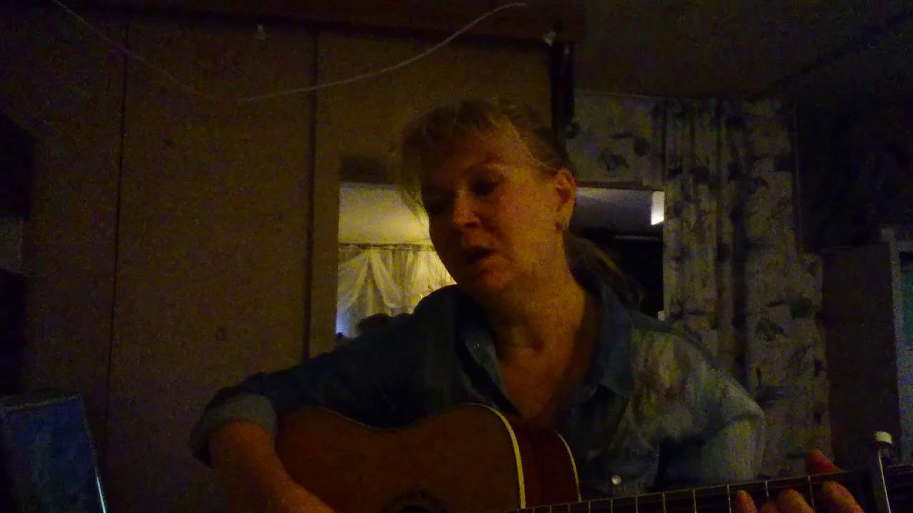 Заколдуй моё имя... Стихи Мальвины Матрасовой. Музыка В. Каравановой.