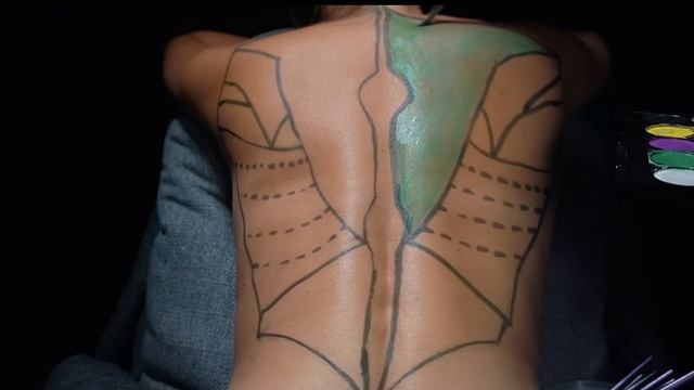 ASMR [Real Person] Back Muscle Drawing, Tracing, Measuring for Sleep No Talking смотреть онлайн