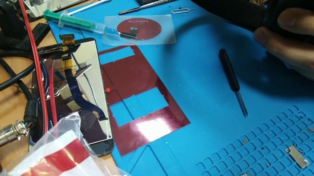 Ремонт беспроводных наушников JBL LIVE400BT - разборка, не работают кнопки смотреть онлайн