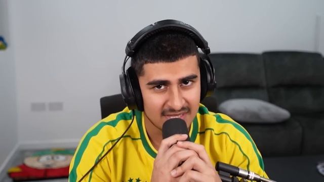 I Used The Best TOTY In Every FIFA смотреть онлайн